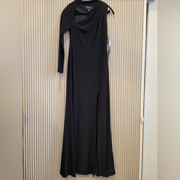 Betsy & Adam One Sleeve Cocktail Maxi - Picture 3 of 4